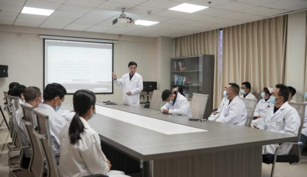 南宁东大肛门肠医院坑人不？