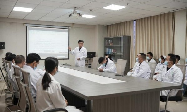 南宁东大肛门肠医院坑人不？